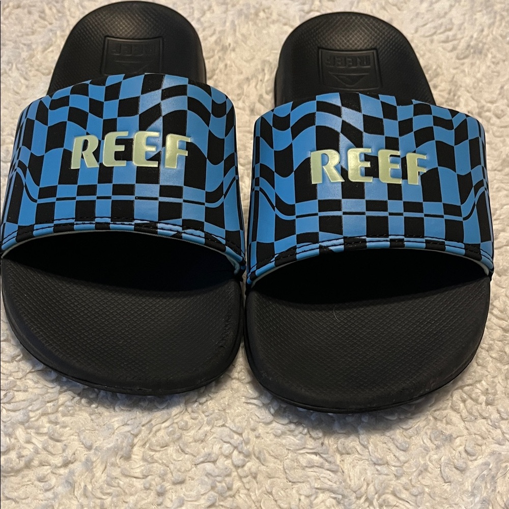Reef Black and Blue Patterned Slides